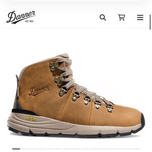 Danner Mountain 600 Tan Leather Lace-Up Hiking Boots